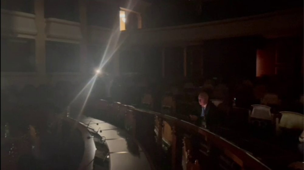 PD bllokon Kuvendin, përgjigjet PS me përjashtimin e 23