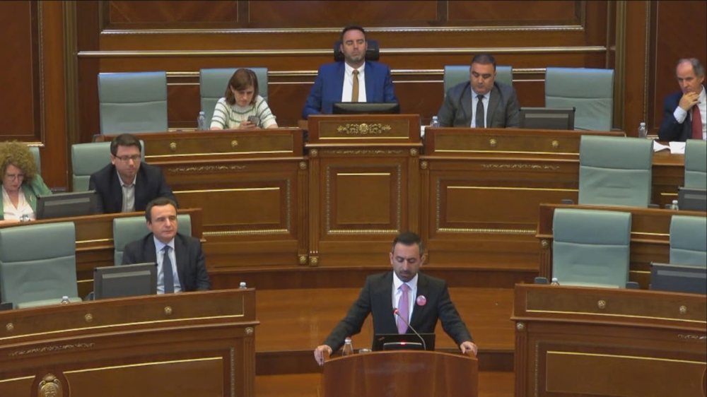 Opozita kritikon kryeministrin, Kurti: Qeveria vazhdon mandatin edhe pa na i