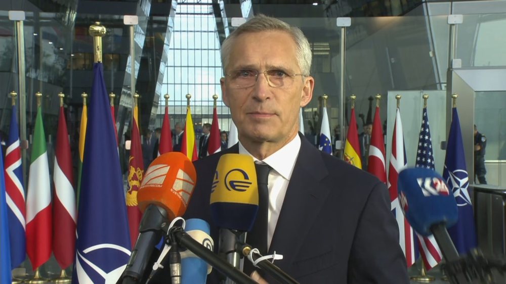 NATO vëmendje edhe për Kosovën, Stoltenberg: Ka tensione atje,