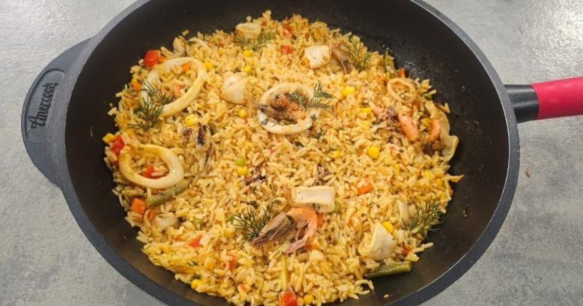 paella-spanjolle-oriz-me-fruta-deti-dhe-perime