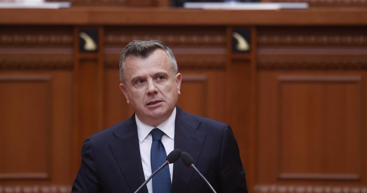  Investimet e huaja në Shqipëri janë rritur me 2 5 herë nga koha juaj   Ironia e Ballës ndaj Berishës  Urime për zgjedhjen në krye të PD  ishte garë e fortë