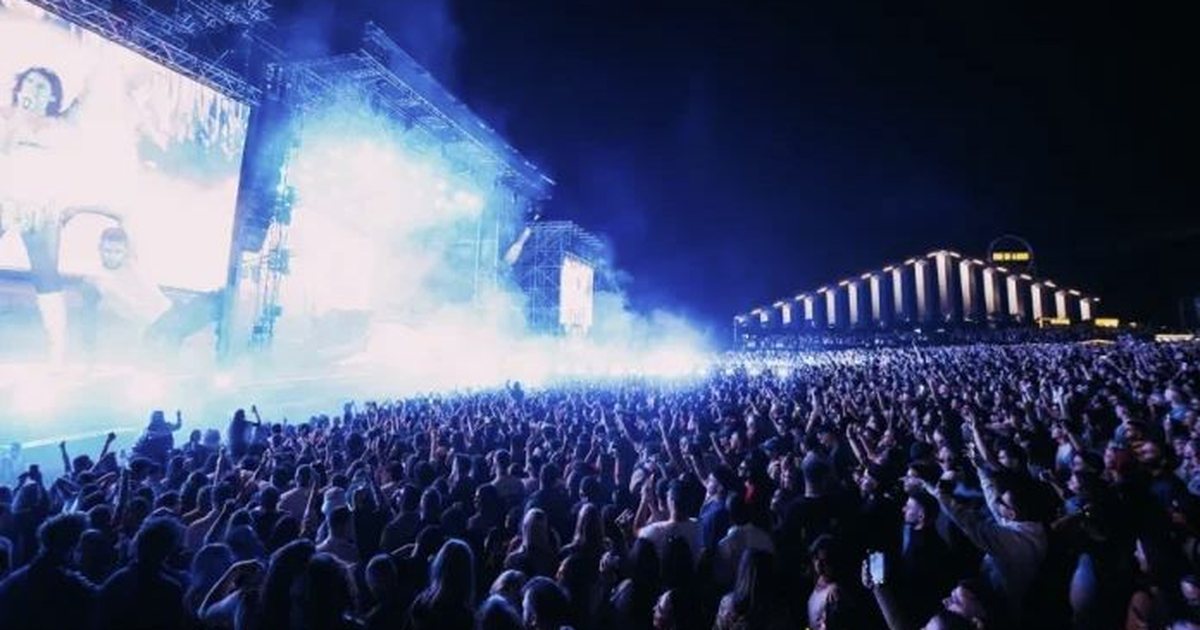 adam-port-dhe-rampa-shpallen-artistet-e-pare-te-sunny-hill-festival