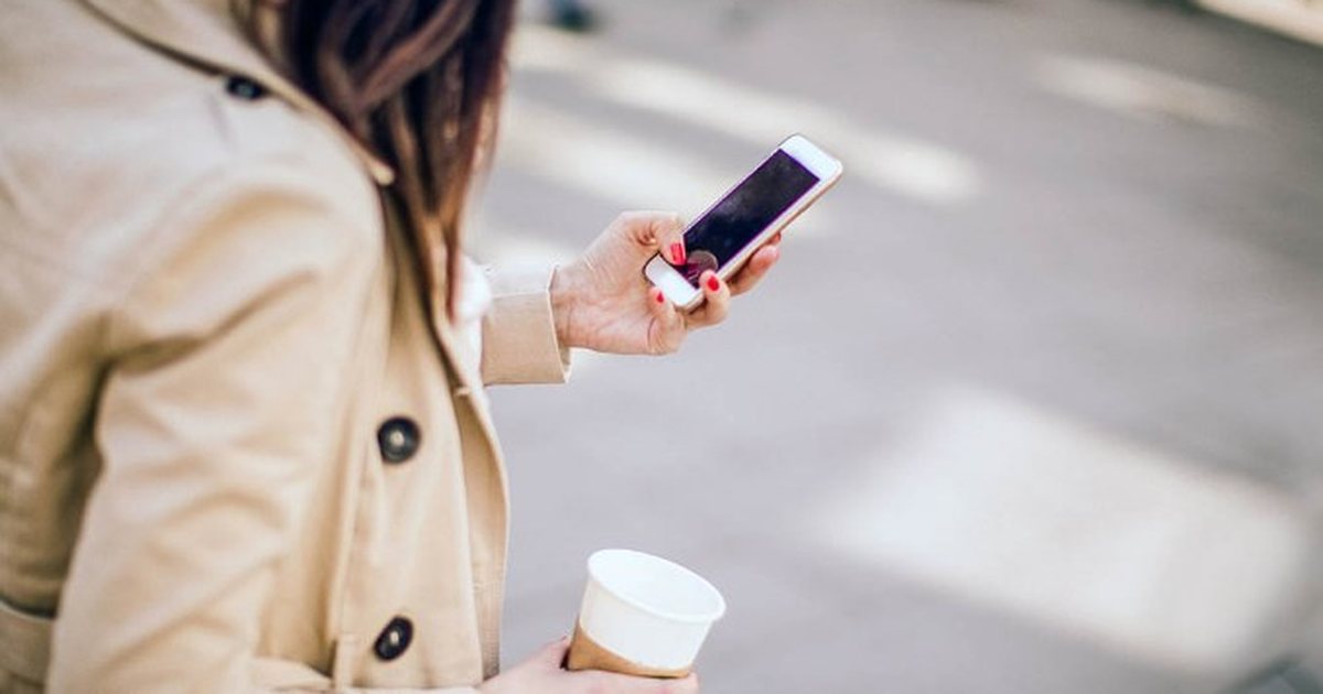 shqiperia-braktis-sms-te-interneti-dominon-komunikimin-celular