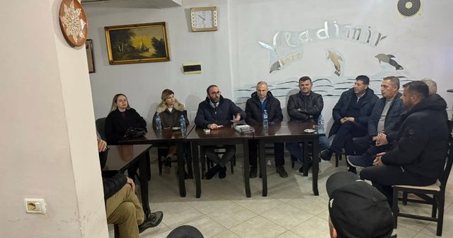 Protesta e 22 dhjetorit nga opozita, Bardhi nis takimet me demokrat&euml;t: Ja