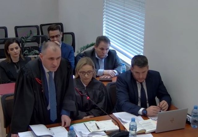 Pretexts/How the SP is burning through deadlines to save Belinda Balluku from