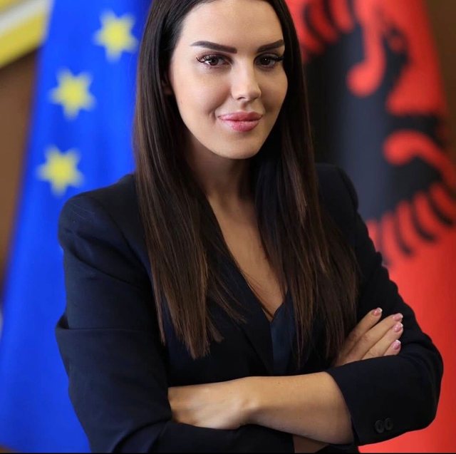 Lajm i mir&euml; p&euml;r rinin&euml; shqiptare: S&euml; shpejti hapen