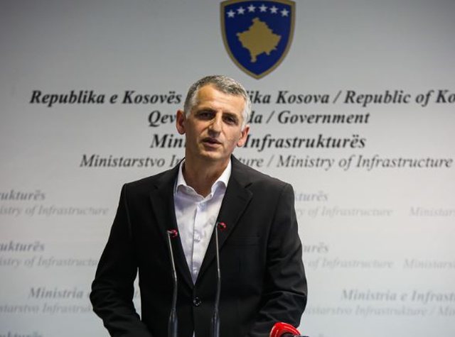 Dorëheqja e Liburn Aliut, Hysen Durmishi merr drejtimin e Ministrisë
