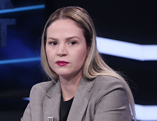 Aeroporti i Vlor&euml;s n&euml; ng&euml;r&ccedil;, Xama: Shteti rrezikon t&euml;