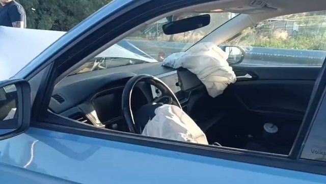 Aksident në autostradën Fier-Lushnjë, fuaristrada përplaset