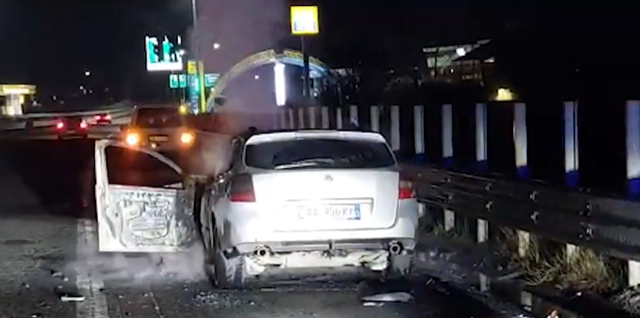 A car burns on the Milot-Mamurras axis, initial suspicions