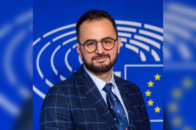 Endrit Shabani zgjidhet president i Organizat&euml;s s&euml; Avokat&euml;ve