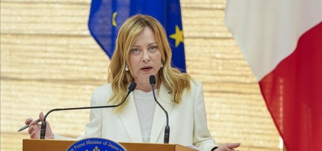 Itali, Meloni me &ldquo;dor&euml; t&euml; hekurt&rdquo; kund&euml;r emigrimit