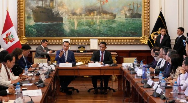 Parlamenti shkarkon presidentin n&euml; detyr&euml; t&euml; Perus&euml; disa