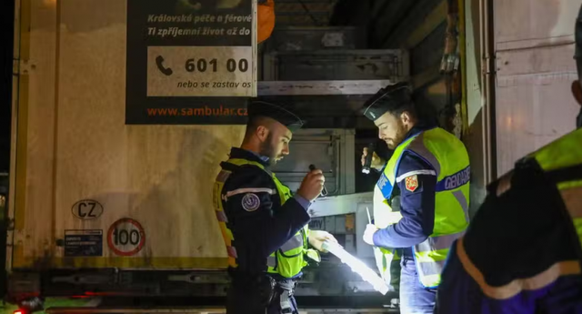 Kapet kamioni me 130 kg kokainë në Francë, tre shqiptarë