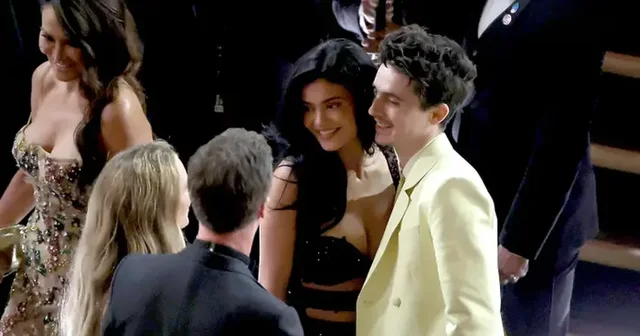 Mamaja e Timothée Chalamet flet për marrëdhënien e saj me