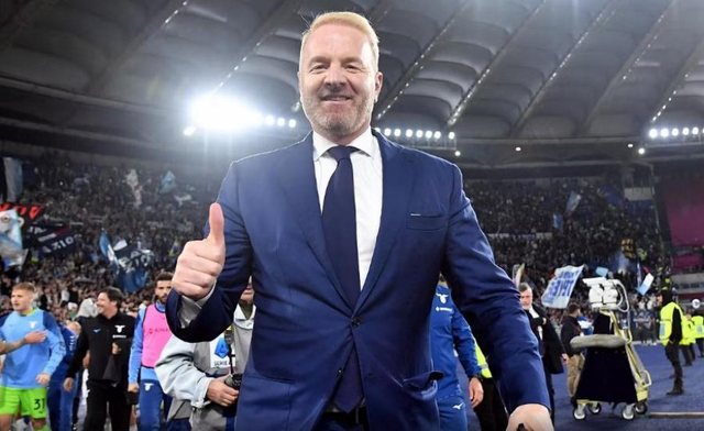 Ndoqi Milanin në tribunë, Igli Tare: Këtu, vetëm për