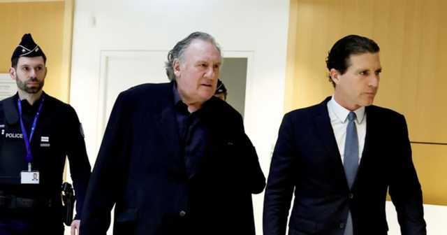 Shpallet fajtor aktori francez Gerard Depardieu