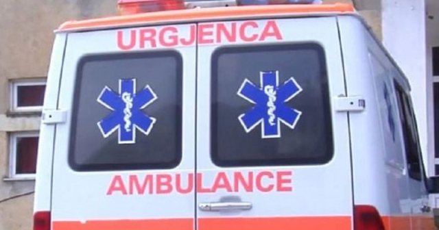 Shembet kanali i një hidrocentrali në Gramsh, dheu zë poshtë