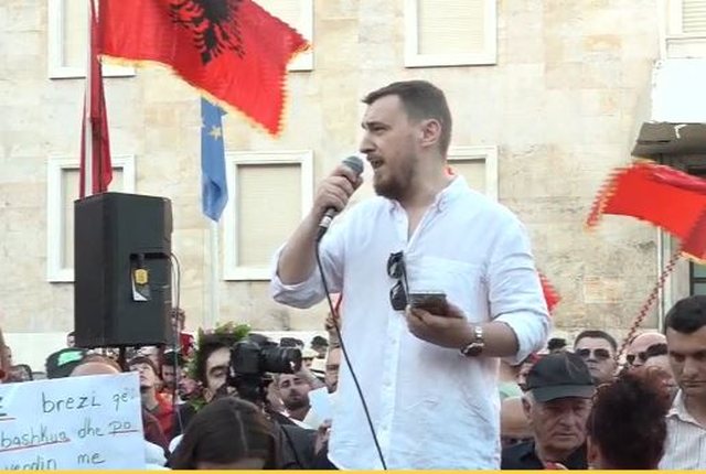 “Kemi 4 kërkesa…vetëm dorëheqjen e