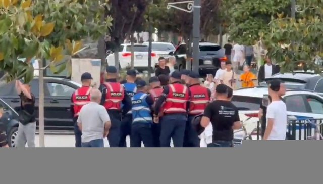 Kandidati demokrat u shoqërua në komisariat! Reagon policia: