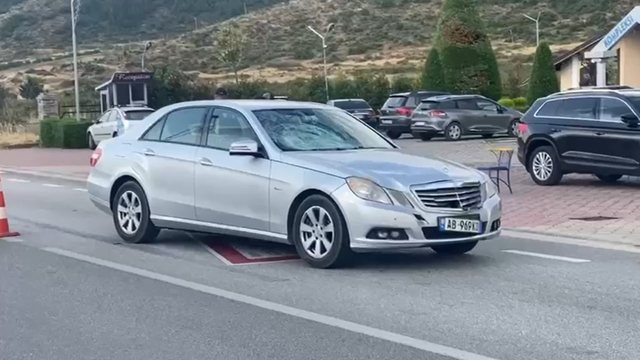 Aksident në aksin Lin-Pogradec, makina përplas rëndë