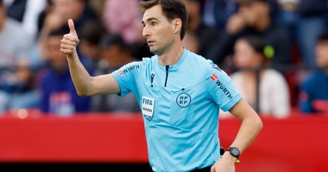 Barcelona-Real Madrid/ Caktohet gjyqtari i finales së Kupës së