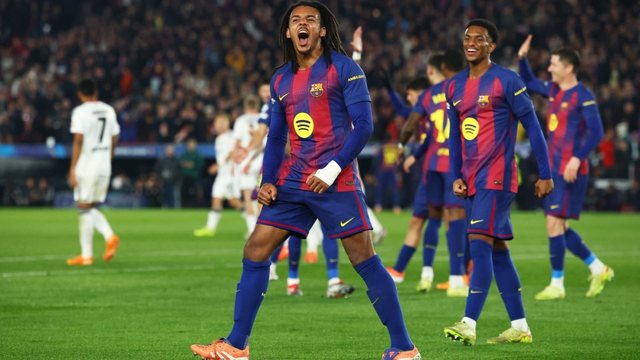 Barcelona nxjerr n&euml; shitje Jules Kounde, gati t&euml; d&euml;gjoj&euml;