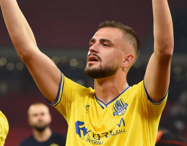 Futbolli shqiptar n&euml; zi/ Ndahet nga jeta n&euml; mosh&euml;n