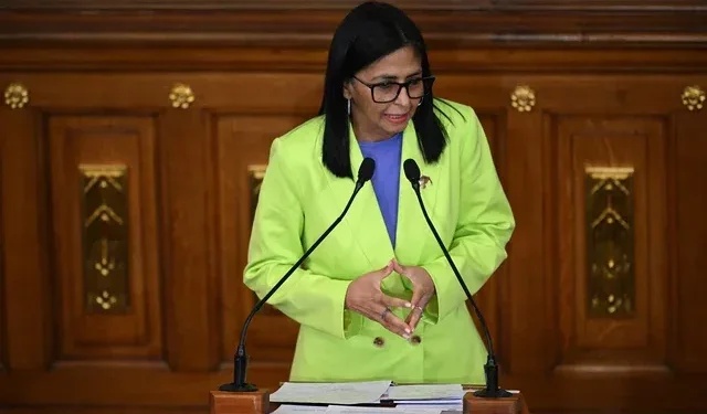 Pas arrestimit t&euml; Nicol&aacute;s Maduro, Venezuela mbyll burgun