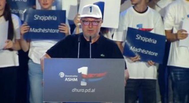 Socialisti i zhgënjyer shkon në mitingun e PD: Do të thonë