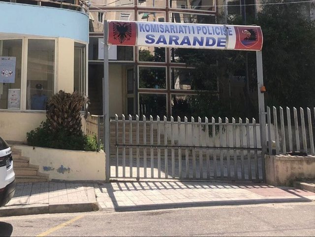 Sarandë/ Dhunuan me sende të forta një 42-vjeçar, shpallen