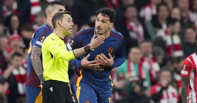 Roma fans explode against Hummels: Leave now