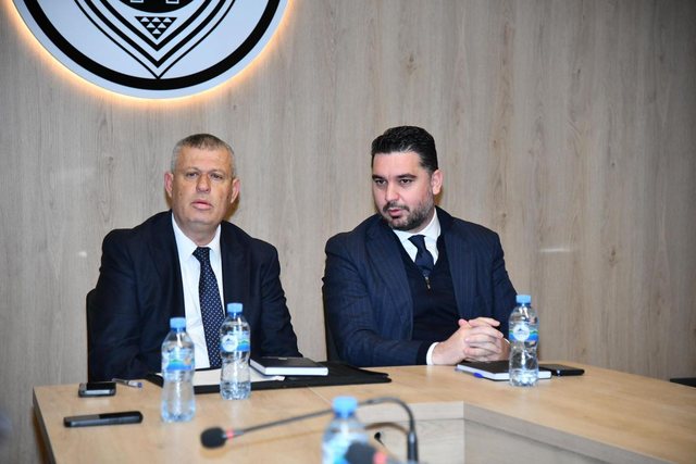 Prefekti i Tiranës vizitë në Kavajë, Hajdari: Mundësi