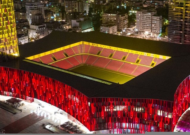 SHQIPËRI-SERBI/ Nga stadiumi te shorti, sa i drejtë është