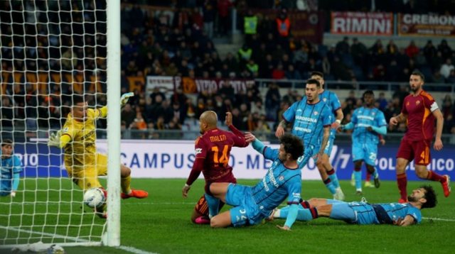 Roma i bashkohet Juventusit fal&euml; dygol&euml;shit t&euml; Malen, Atalanta