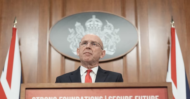 Vritet një pjesëtar i forcave britanike në një aksident