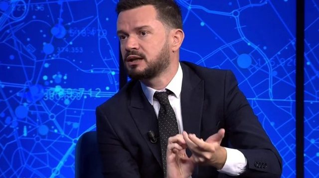 Arjan Curri zbulon pse Lapaj, Qori dhe Shehaj nuk bashkohen me PD-n&euml;!