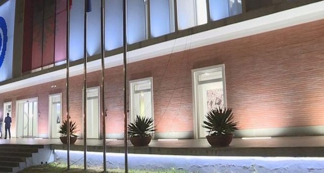 Përfundon mbledhja e Këshillit Kombëtar të PD