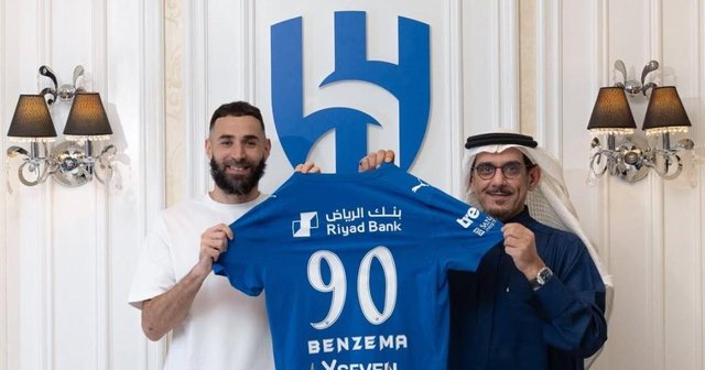 Benzema prezantohet n&euml; ekipin e ri: Al-Hilal &euml;sht&euml; si Real