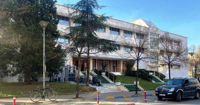 AKSH in trouble again: 4.8 million Euro tender for institutions' internet