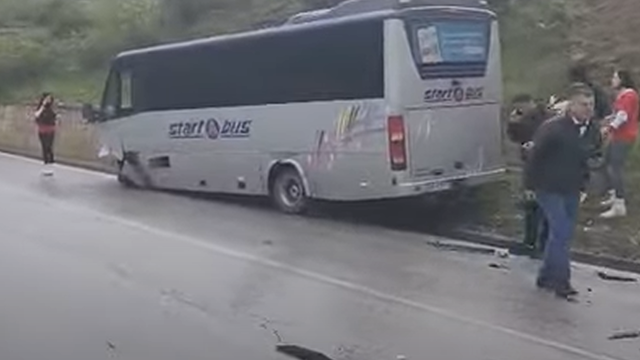 Detaje/ Volejbollistet e Skënderbeut aksidentohen në Qafë