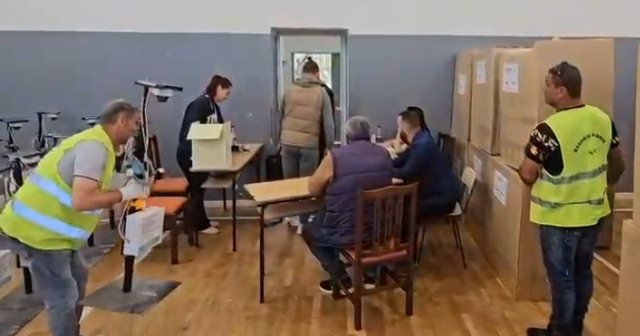 Mbyllet kutia e fundit në Sarandë, dominohet nga Partia Socialiste