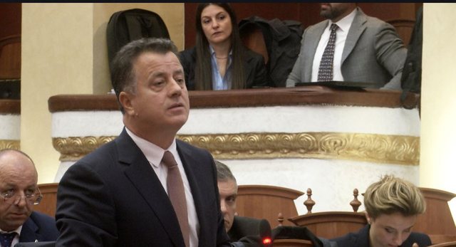 Democrat debates with Balla/ "'Ignorant' is in the Albanian