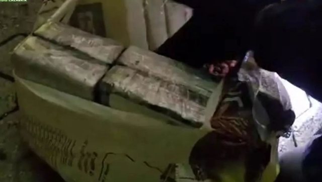 Kapen 435 kg kokain&euml; n&euml; Kalabri! Nuhatja e qenve zbuloi ngarkes&euml;n