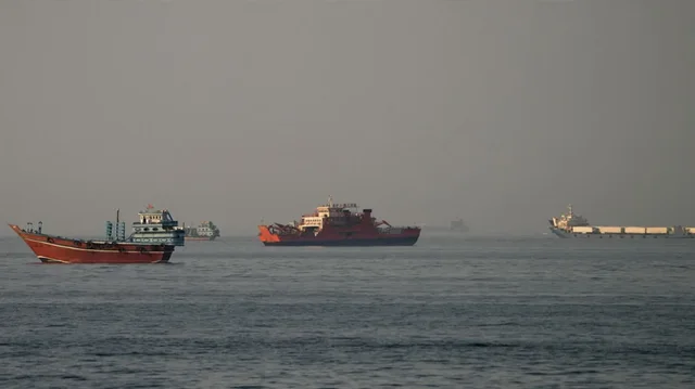 Ekspert&euml;t: Marr&euml;veshja SHBA-Iran ende e pamjaftueshme, Ngushtica e