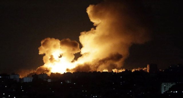 Ushtria amerikane godet objektivat e Shtetit Islamik n&euml; Siri