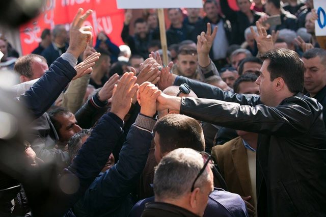 Do ta k&euml;rkoni (Bash&euml;n), Vlor&euml;n Gjeneral