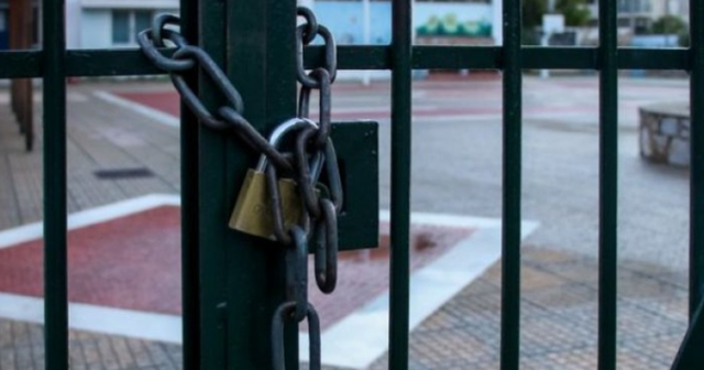 Stuhia &#039;Byron&#039; mbërthen Greqinë, nesër mbyllen