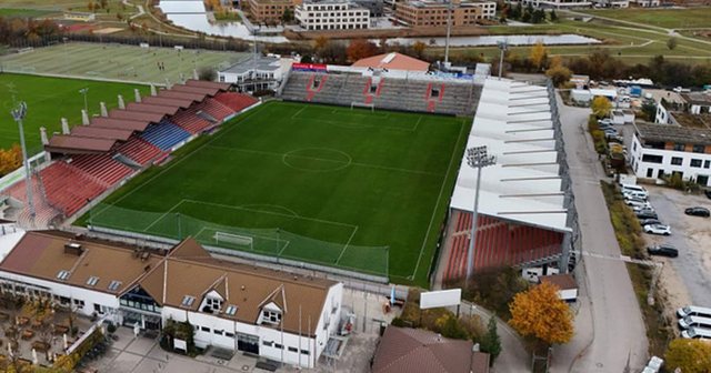 Bayern surprises, buys Unterhaching stadium