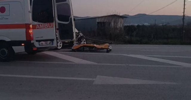 Aksident në Laç, këmbësori dërgohet në Spitalin